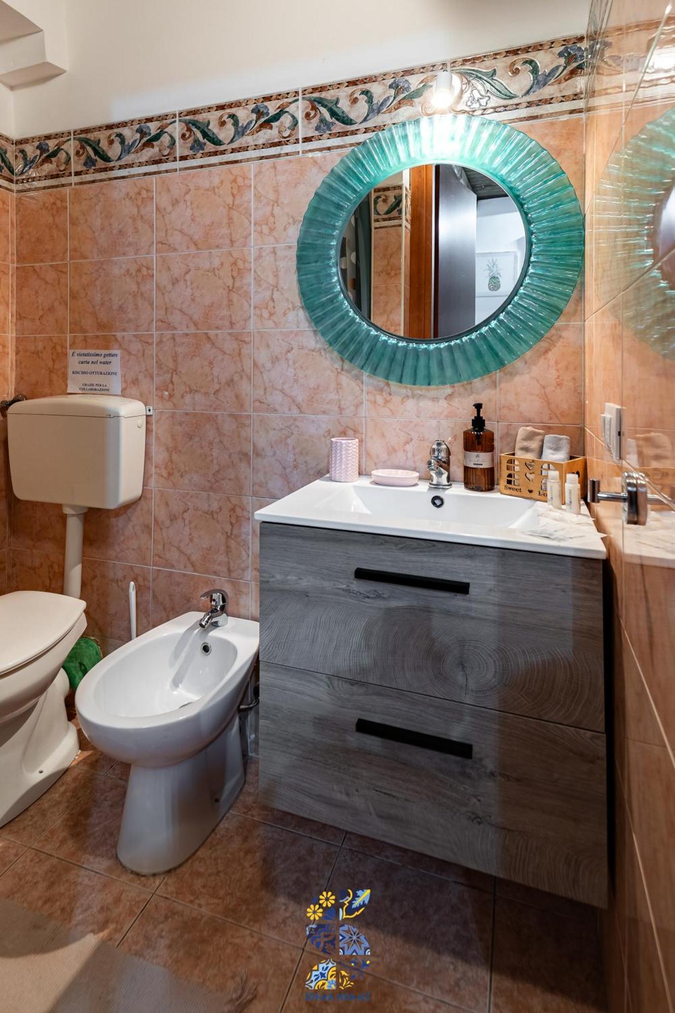 La Rocca Apartment Of Ballaro Палермо Екстериор снимка